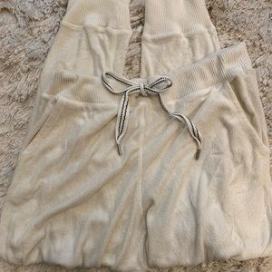 Aerie soft, textured joggers. Large. Cream/ivory, elastic waist drawstring.